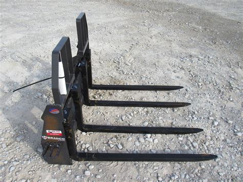 Skid Steer Block & Brick Tine Pallet Forks 